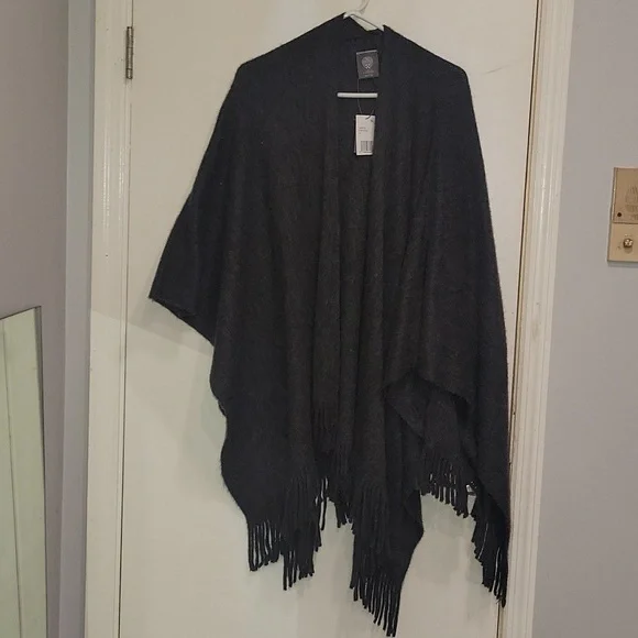 Fringe Poncho/Cape - Picture 1 of 6